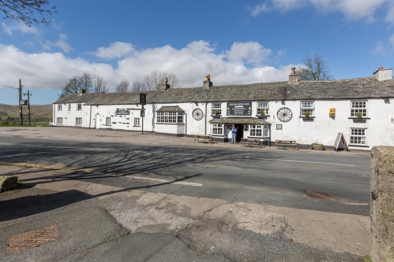 The Cross Keys Inn Tebay  Buitenkant foto